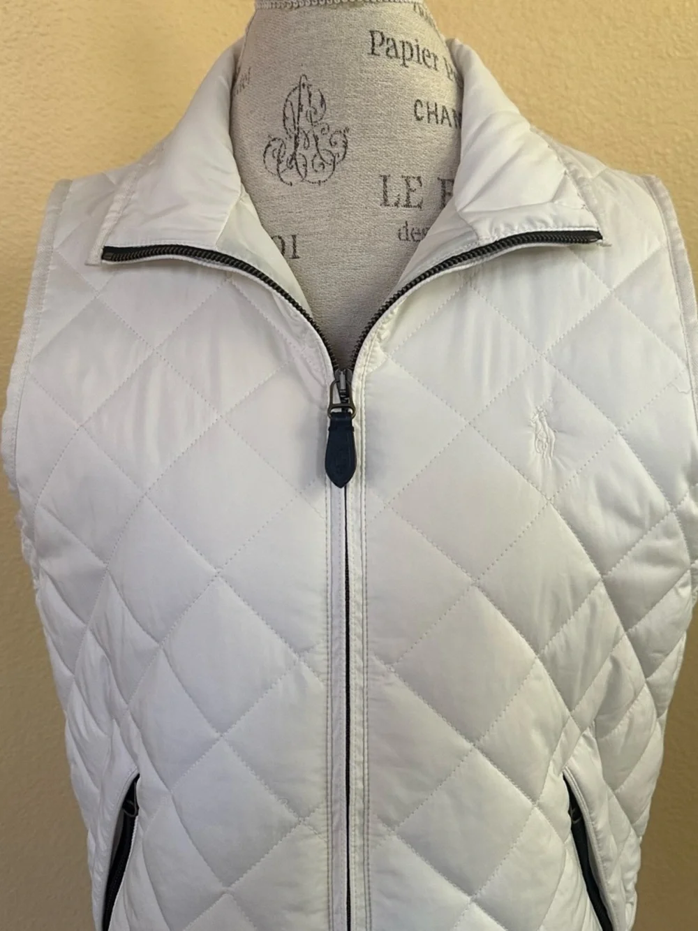 Ralph Lauren Blue Label Quilted Full-Zip Vest In White Size Large Like New! - Picture 3 of 9